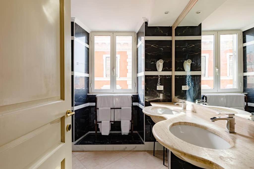 41 Nazionale Suite 41 Рим Екстер'єр фото