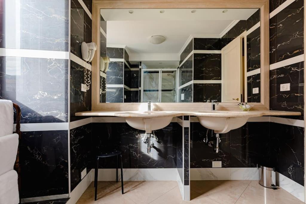 41 Nazionale Suite 41 Рим Екстер'єр фото